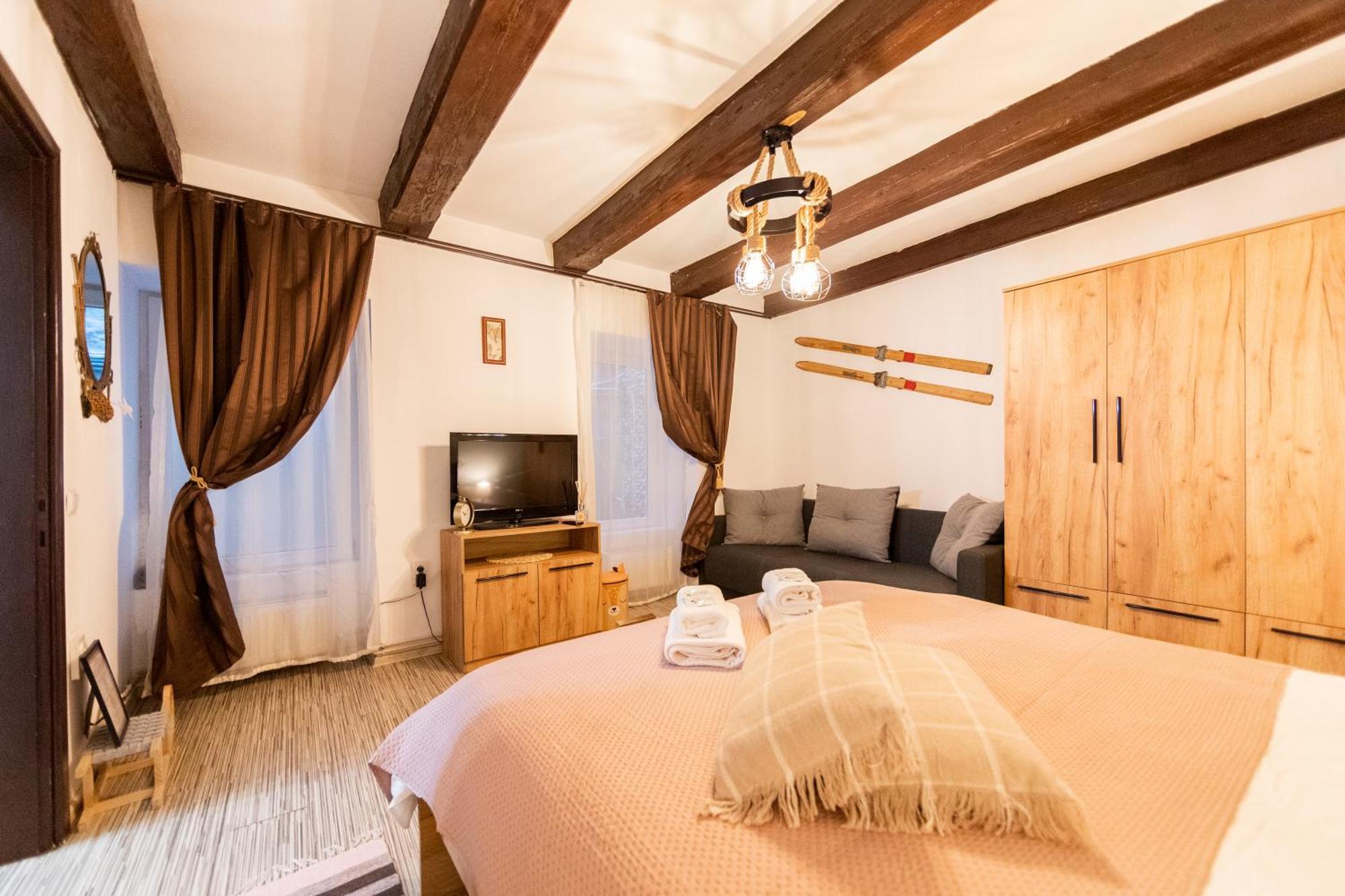 Saint Marco35Th Apartment Брашов Екстериор снимка