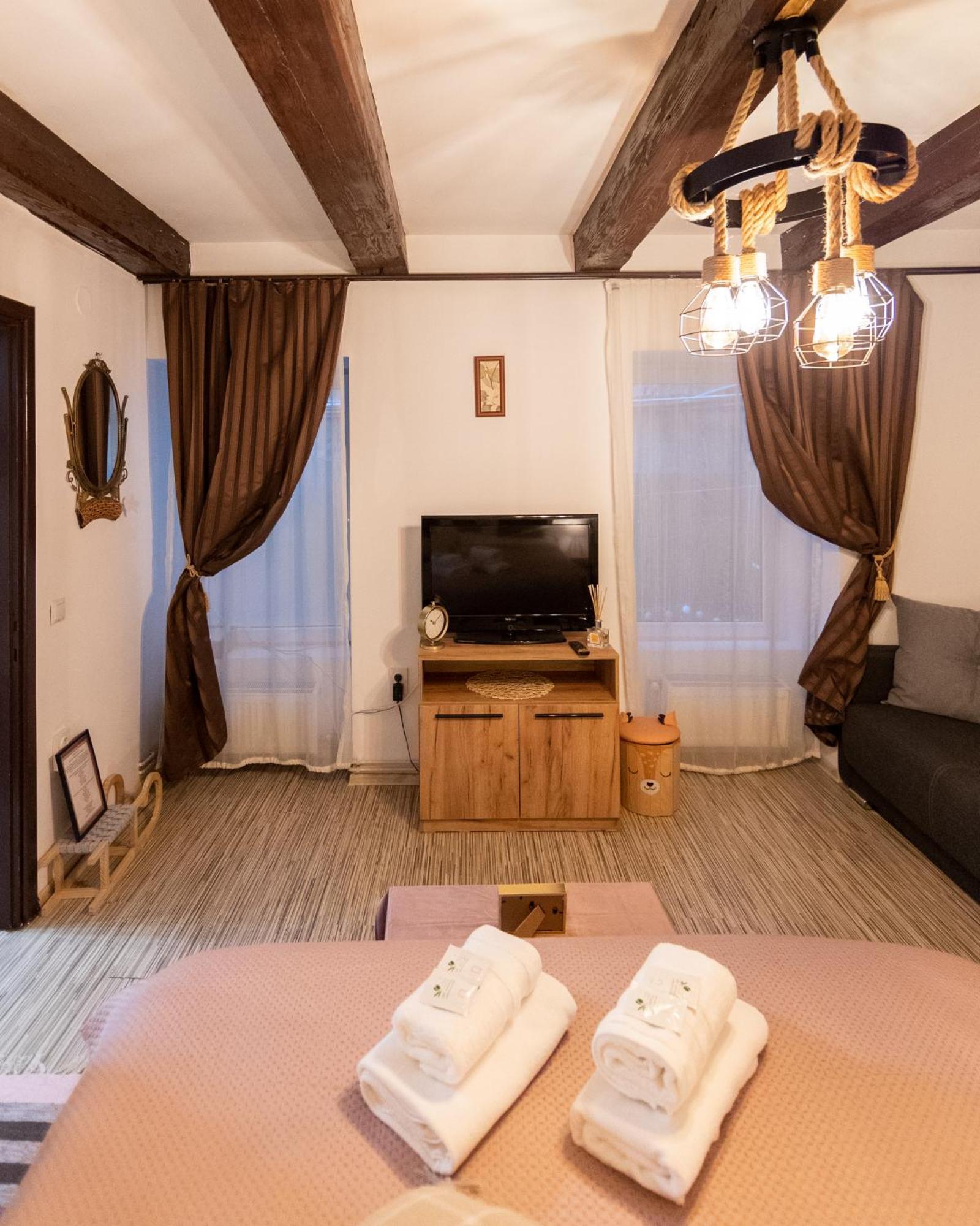 Saint Marco35Th Apartment Брашов Екстериор снимка